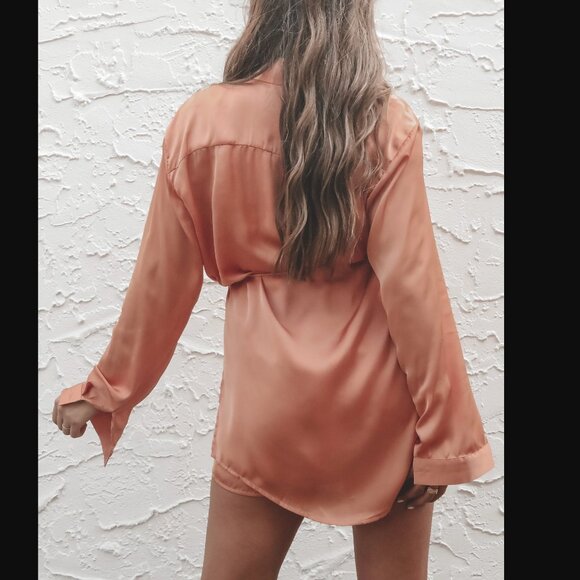 Shirt Dress Romper in Ginger Sunset Satin Waist Tie Long Sleeve Button Dow - Picture 2 of 5